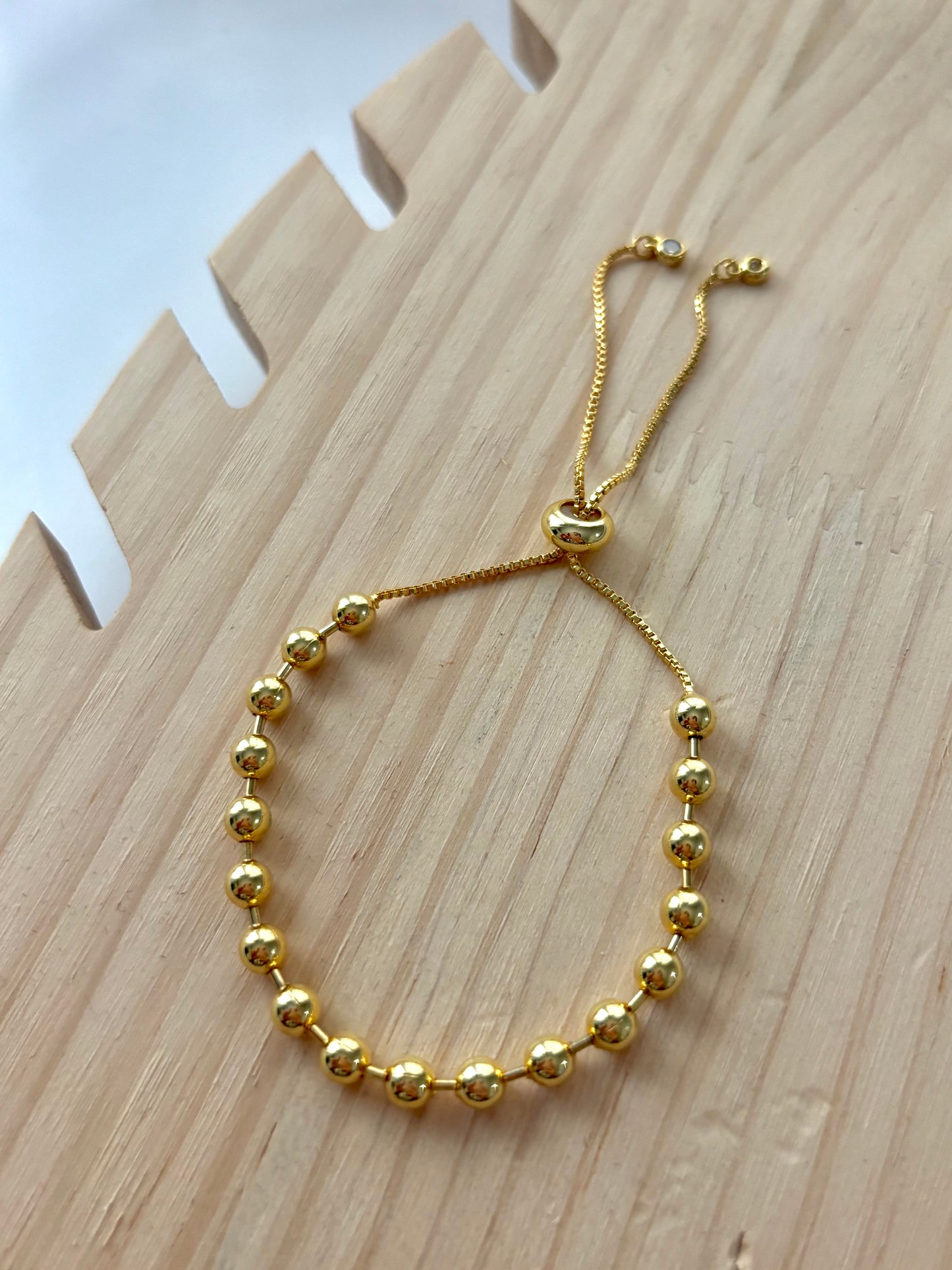 “Ari Bracelet”