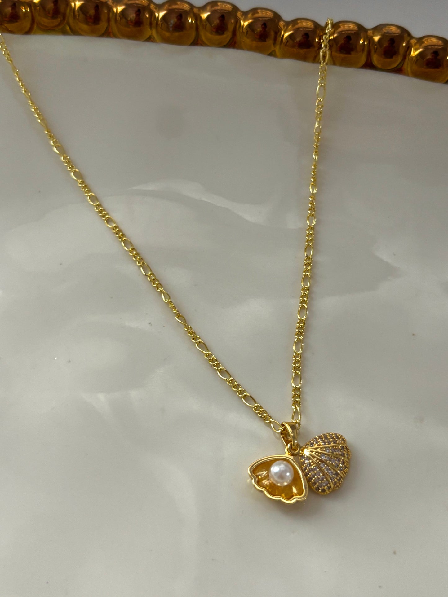 “Mini Sea Shell Necklace”