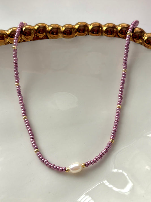 “Violet Necklace”
