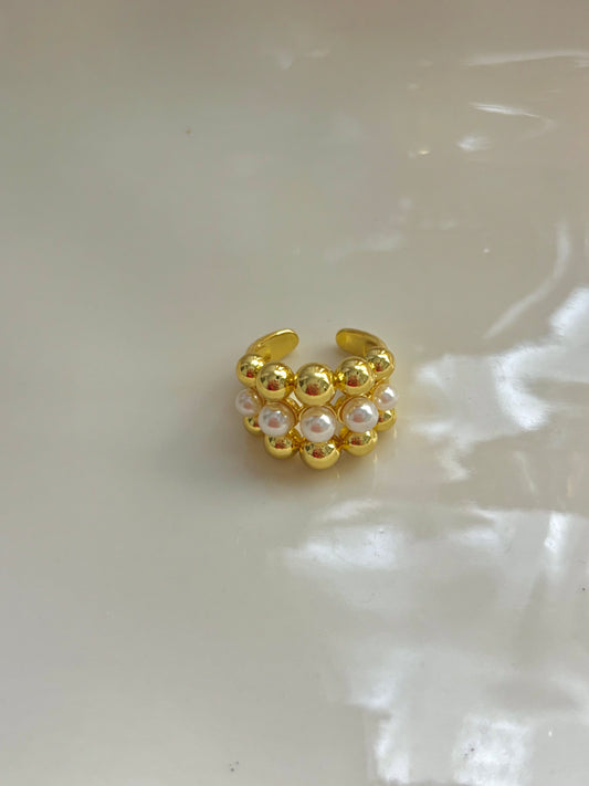 “Gold Pearl Ring”