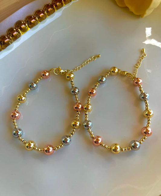 “Three Color”