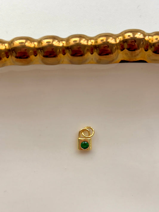“Candado Verde Charm”